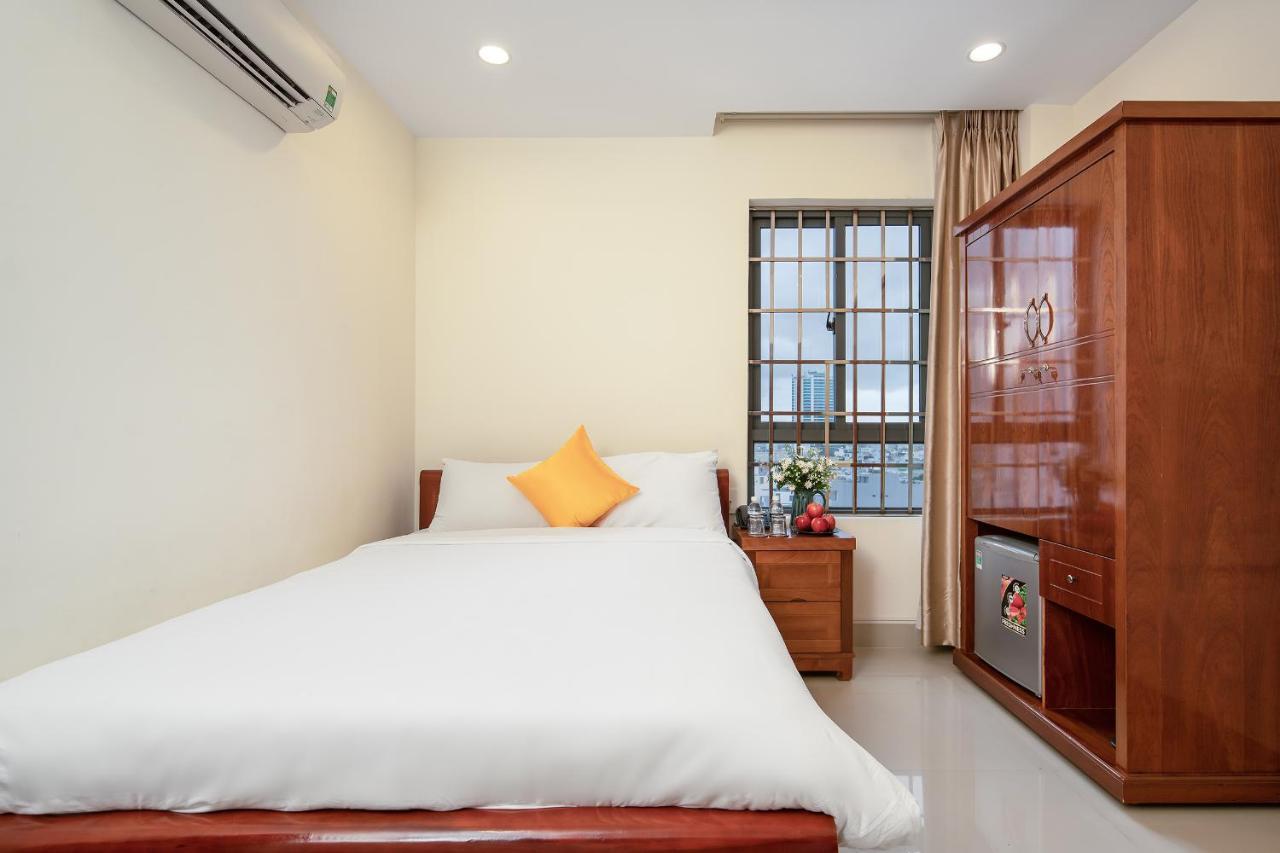 Lotus Rock 05 Hotel Da Nang Esterno foto