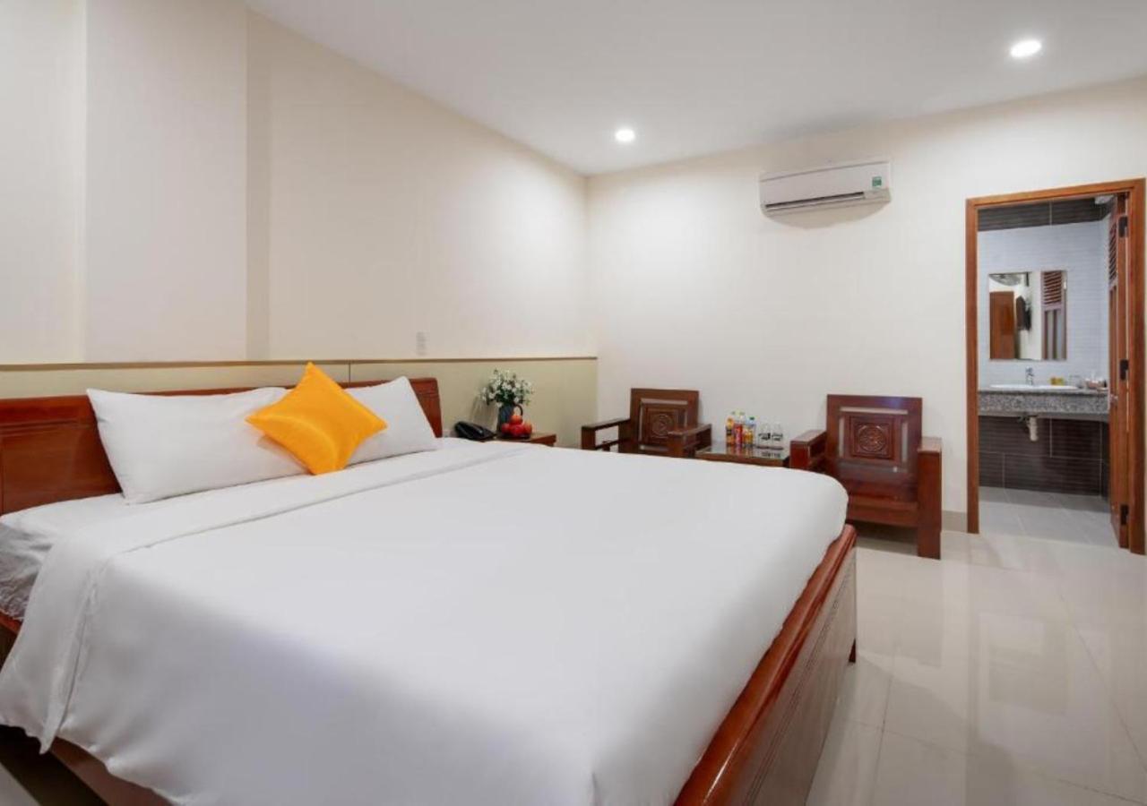 Lotus Rock 05 Hotel Da Nang Esterno foto